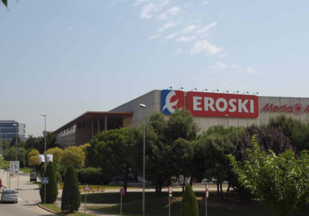 ATENCIÓ: La Primitiva deixa 43 milions d'euros a #SantCugat ow.ly/WyvDz <a href="/santcugatcc/">Sant Cugat CC</a>