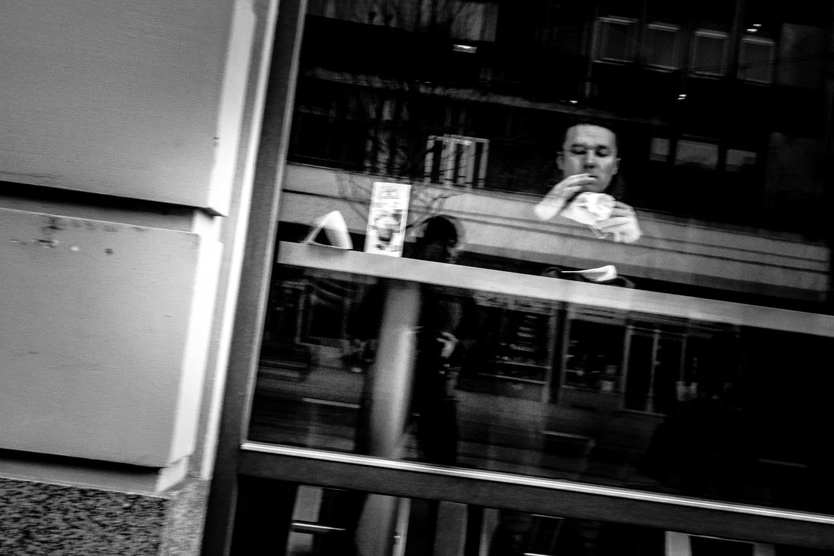 forumsfoto's tweet image. #streetphotography #fotografiauliczna #zdjęciauliczne #fotografia #łódź #polandstreetphotography