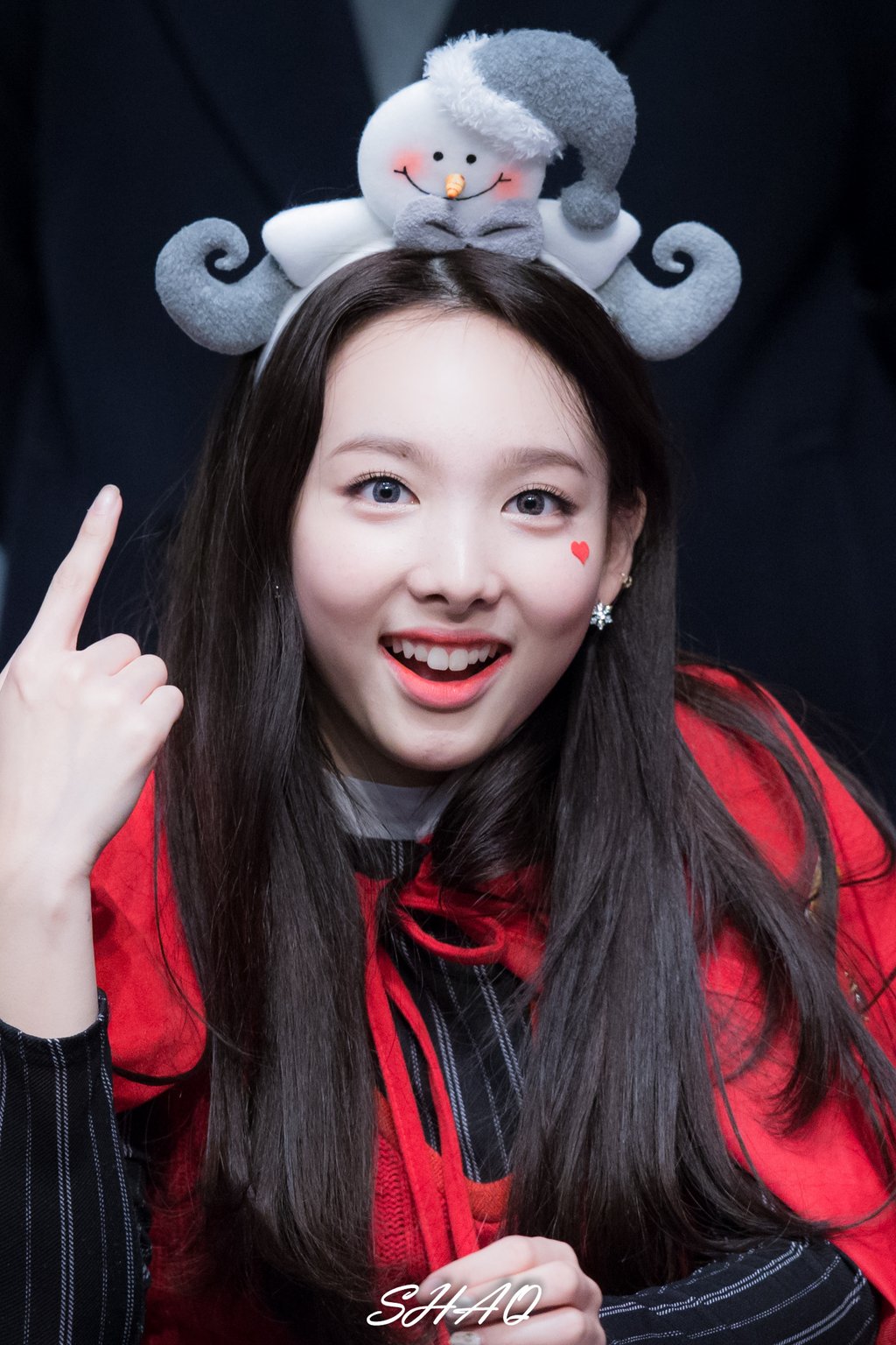 Nayeon HQ / GIF on Twitter: "#nayeon #imnayeon #TWICE # ...
