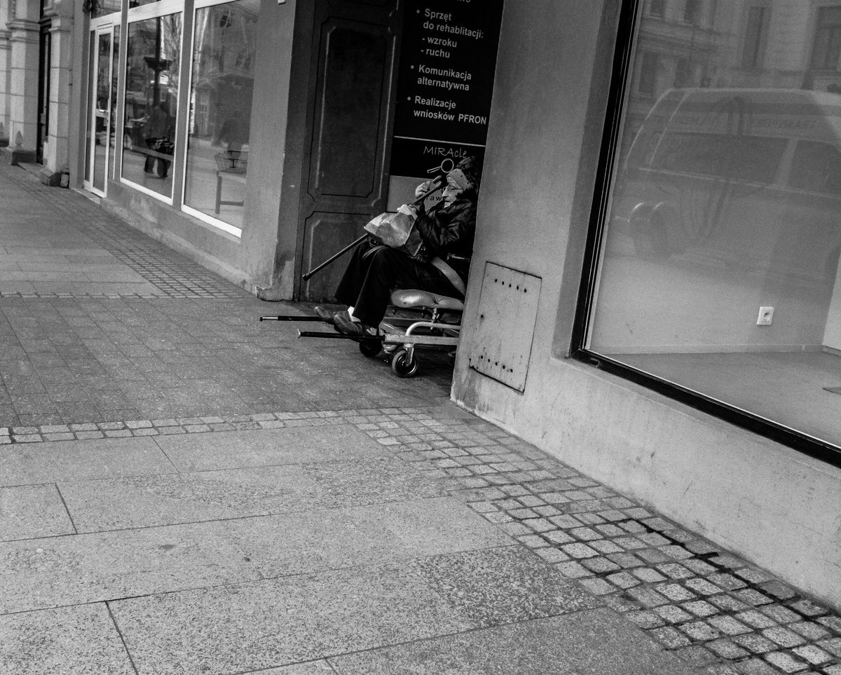 forumsfoto's tweet image. #fotografiauliczna #streetphoto #polishstreet #englishstreetphotography