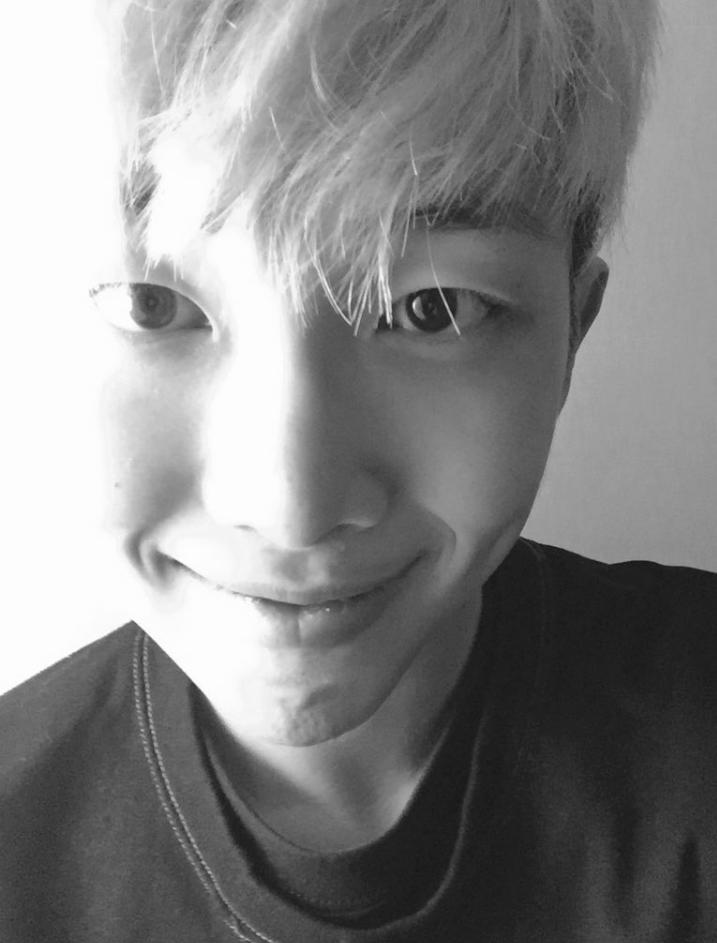 baekhmin's tweet photo. Get well soon namjoon! ^^ #teambts #gwsnamjoon https://t.co/jGJatDd9yF