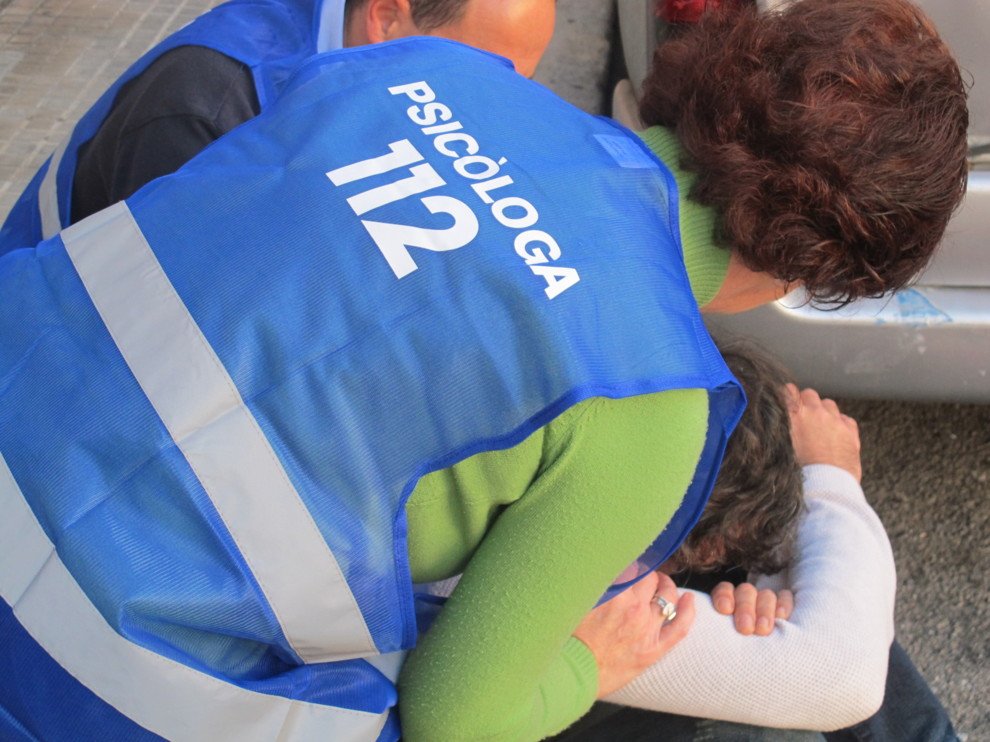 SocorrerYProteg's tweet photo. Psicólogo de guardia las 24 h, 365 días del año: 112 Islas Baleares lo ha puesto en marcha. https://t.co/mNDTeM6Ees https://t.co/4dSiJShPkp