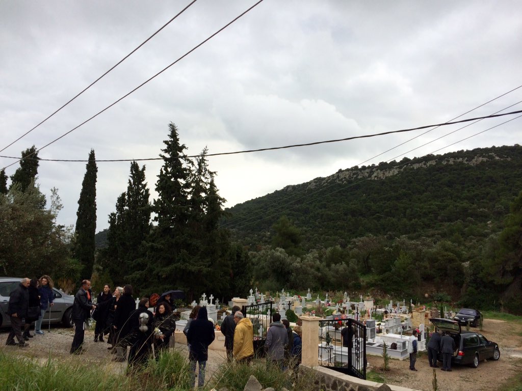tsakarestou's tweet photo. Our loyal team, we paid tribute to our passing mentor Dimitris Potamianos in Aegina @garchontas @robopetros https://t.co/mPeSkTUw0d