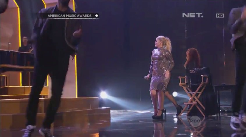 mdtvindonesia's tweet image. Lanjuuut, duet Meghan Trainor dengan Charlie Puth dgn lagu berjudul Marvin Gaye.

Enjoy! #AMAs2015OnNET