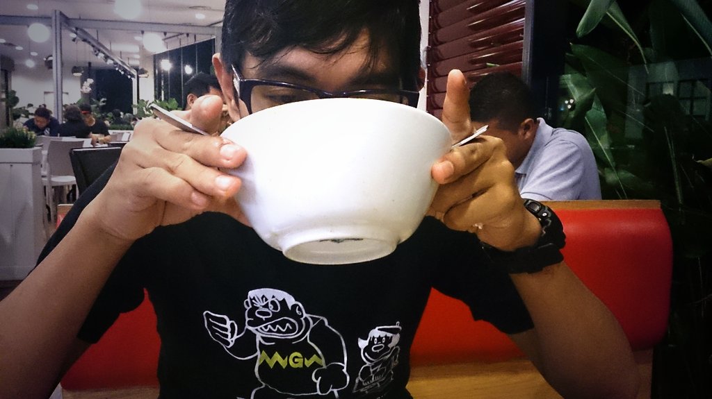 nurulaila's tweet photo. This is so delicious!!  Yummmyyy  #husband #blackcanyon #doraemon https://t.co/lqZLOV0ht5