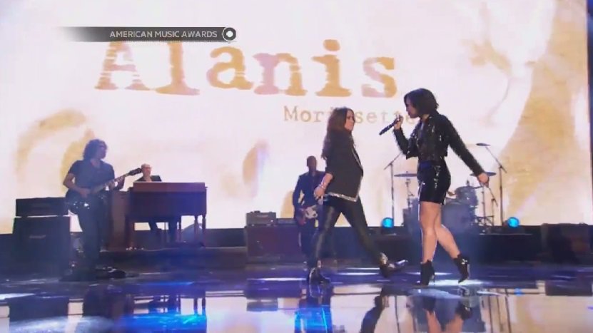 mdtvindonesia's tweet image. Powerful performance from Alanis Morrisette and @ddlovato!

#AMAs2015OnNET