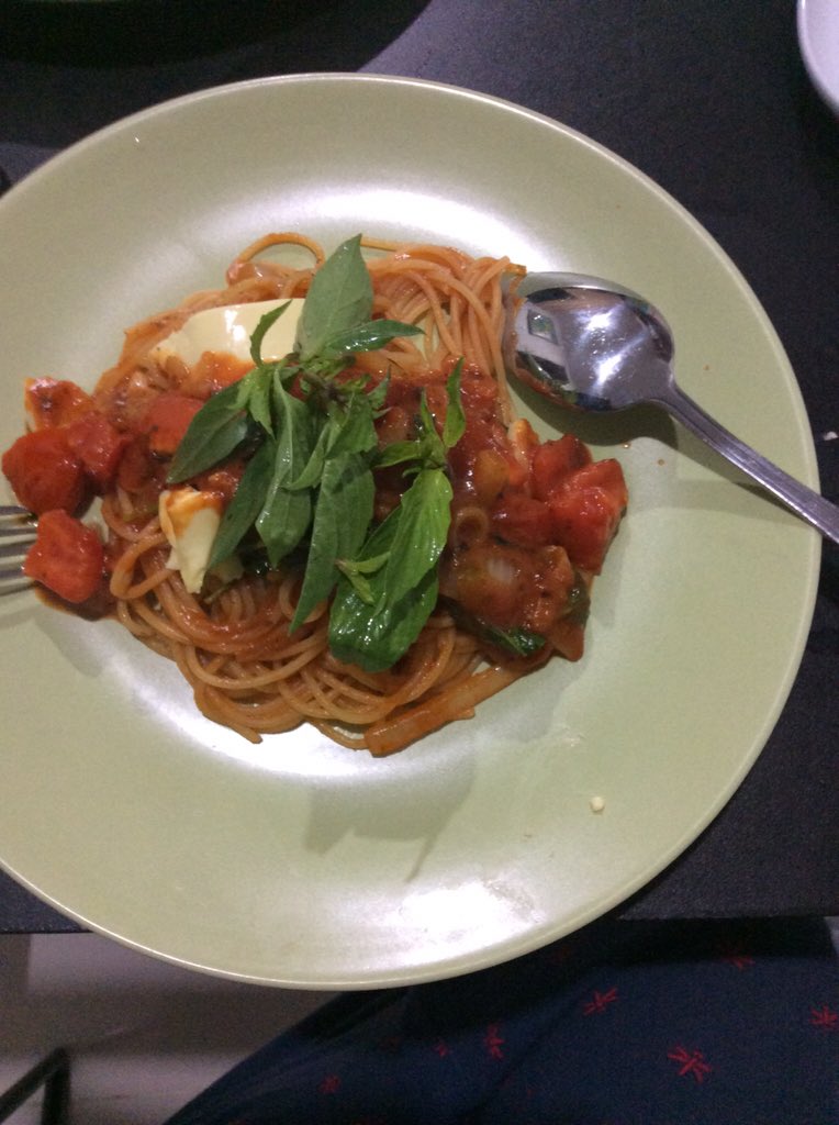 bk0229's tweet photo. 今日の夜は自炊^ ^

最近は夜食はイタリアン

ホーラッパのパスタ^ ^

旨し‼️ https://t.co/hMMYNsrzDa