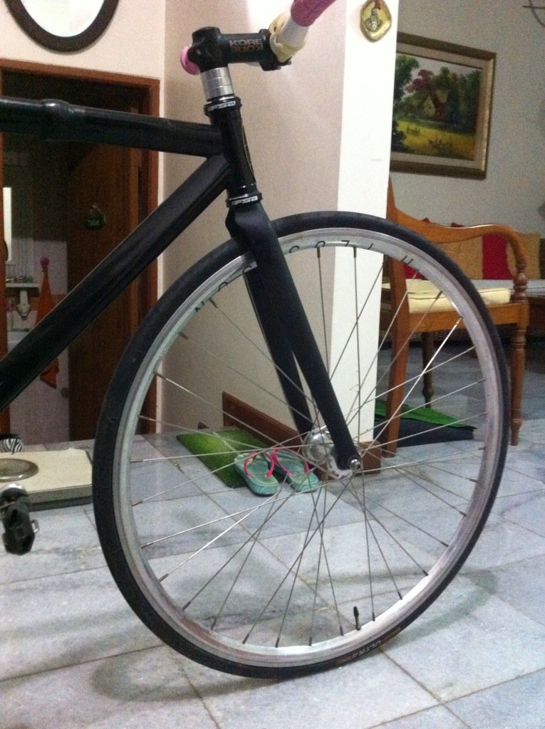 Wts fork leader s805 carbon aero kondisi mulus 1,2jt nego #fnfjb #fpjb #rbjb grab it fastt!