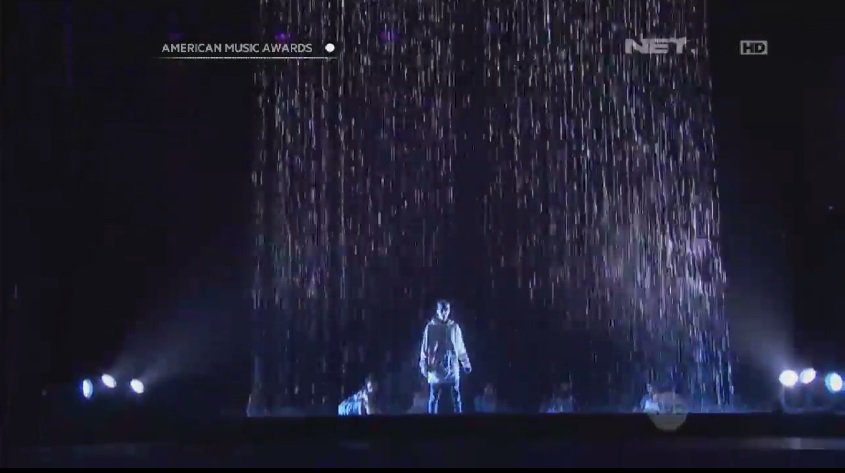 a_gilaa's tweet image. SORRY.... RT&quot;@netmediatama: Ayo, nyanyi bareng! &quot;Is too late now to say...?&quot; #AMAs2015OnNET https://t.co/h8rVahVfHE&quot;