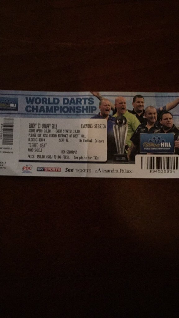 adamcmb_'s tweet photo. Bring it on #PDCWorldChampionship #pdcfinal https://t.co/N2YL0wGHVu