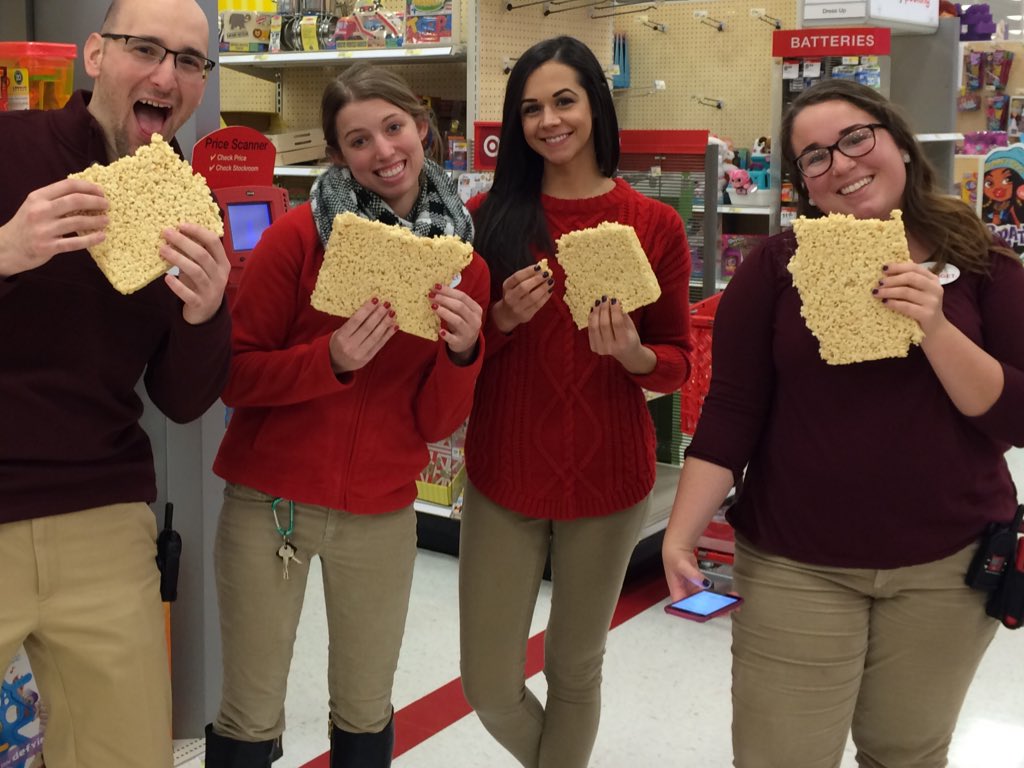 #minutetowinit!! #getyourcrunchon!@GbrakerTGT <a href="/lechevarria44/">Luis Echevarria</a> <a href="/TC7280/">Theresa Cranmer</a>