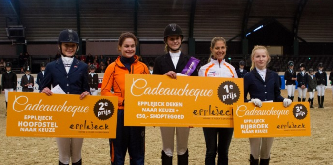 Epplejeck's tweet photo. Sanne Paulissen wint BIT! Sanne Paulissen gefeliciteerd! https://t.co/1key9X1CQ1 #bitpaarden #winner https://t.co/SN0yItlyTT