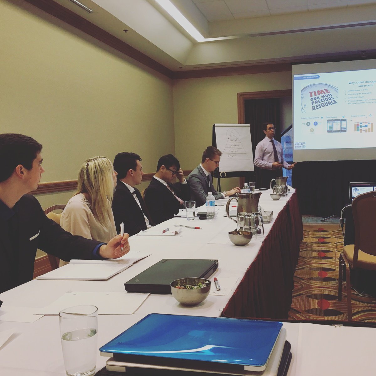 bizdevprogram's tweet photo. Our Toronto GM seen here coaching his Toronto team! #Business #TheBDP #Entrepreneurship #Coach #Toronto #Canada https://t.co/Iey8oCTgeL