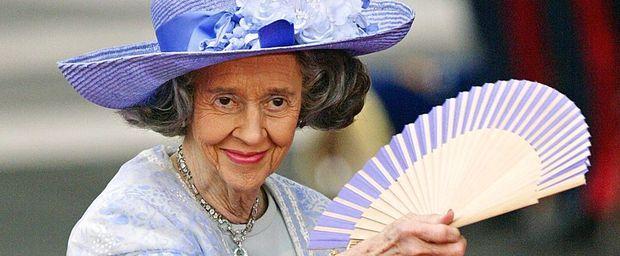 Cinq à neuf personnes travaillent toujours pour la reine Fabiola... un an après sa mort ebx.sh/1OzXHdL