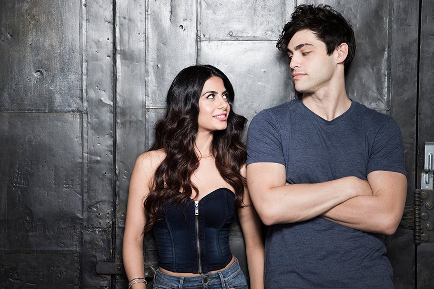 ShadowhuntersBR's tweet image. Novas fotos dos #Lightwoods @EmeraudeToubia @MatthewDaddario @lightwoods_br [1]