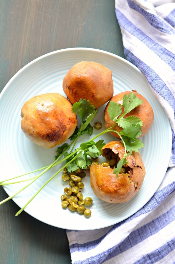 IndianCravings's tweet image. Masala baati
