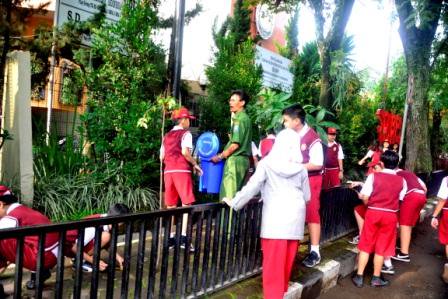 sdbpiyes2's tweet photo. 15' Senin #GPS
@ridwankamil,@BDGcleanaction,@se_bdg,@relawan_bdg,@bplh_kotabdg,@disdik_bandung,@DiskominfoBdg https://t.co/3kNAXSJ39I