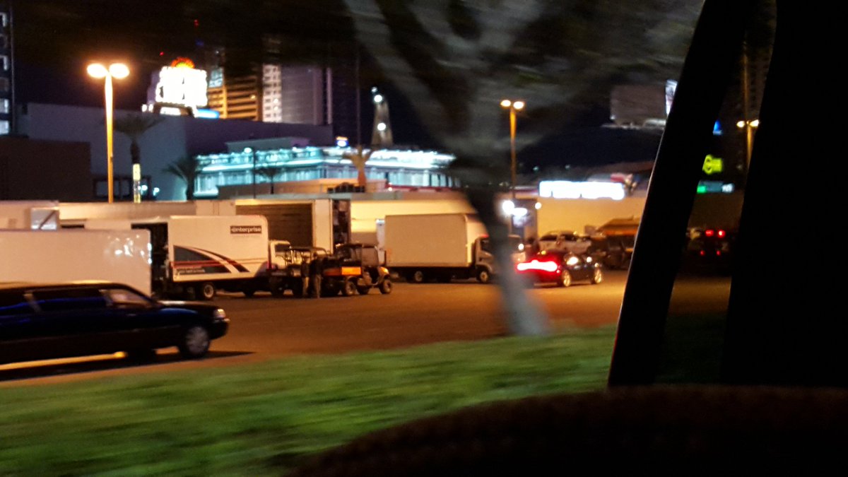 MiaLed81's tweet photo. The Bourne 5 production crew has landed in LV!! #letsgetfilming #neveradullmoment @ChilisJobs https://t.co/ynMcYNOzQs