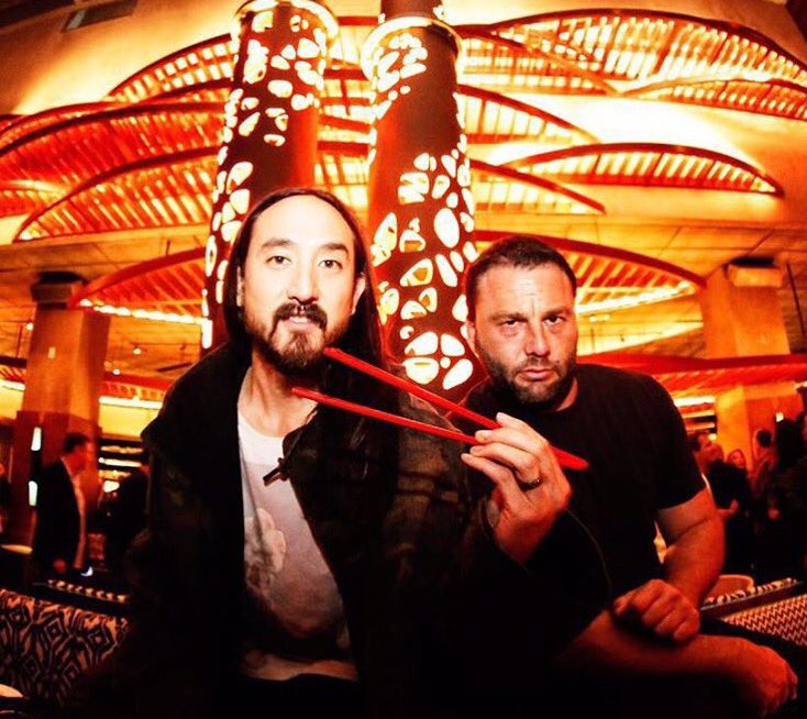 Nom Nom Nom 🍽  @komodomiami @DaveGrutman https://t.co/Vtg03IxcIK