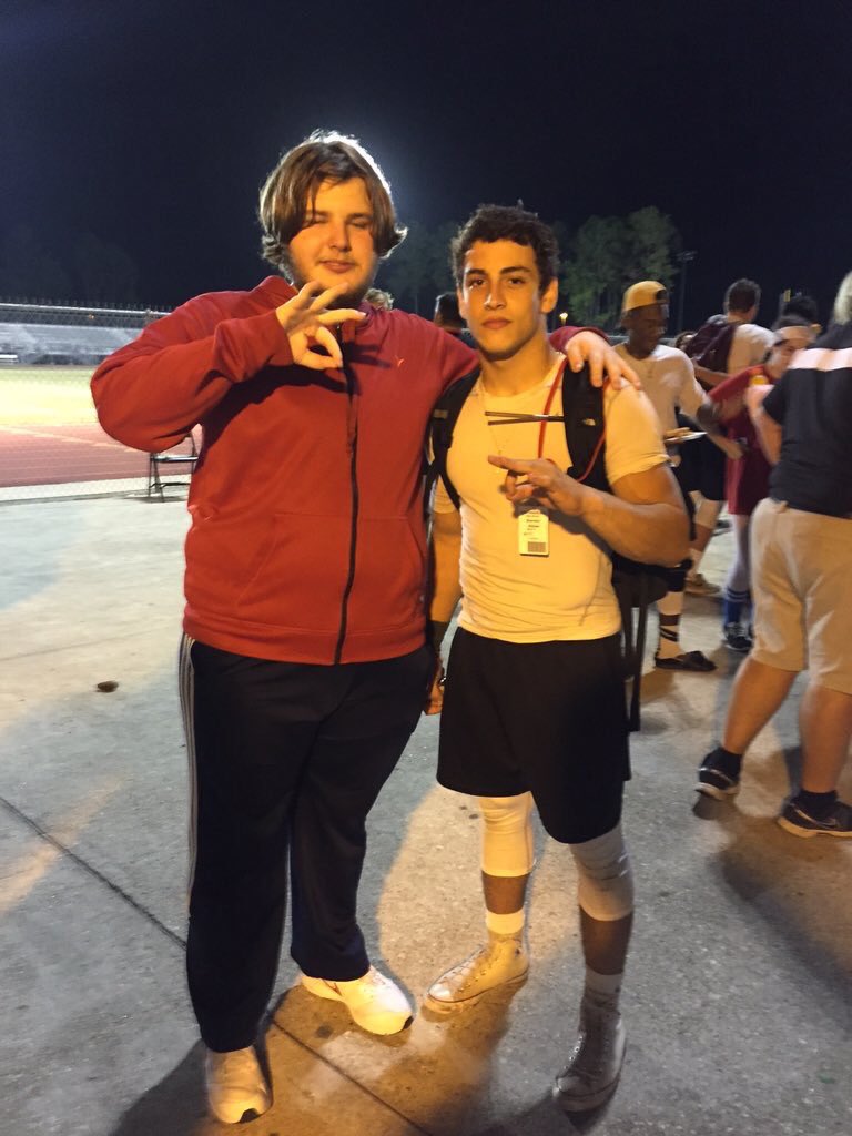 BryceStawski's tweet image. Me and my dawg @Brandonakkawi_8 would like to wish you a happy birthday Mr. Fournette! @_fournette #BUGANATION 👌