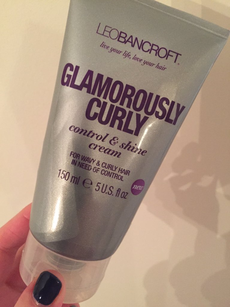 KerrShar's tweet photo. @leobancroft where can I find more of this wonder stuff you gave me for my daughters curls?? Hope you're well xxx https://t.co/vrDk0cJsy3