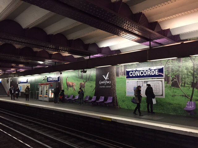 V2CH's tweet image. Pour un break, rendez-vous métro Concorde ligne 8! @centerparcsfr donne rendez vous @ValerieLauthier @lbeurdeley