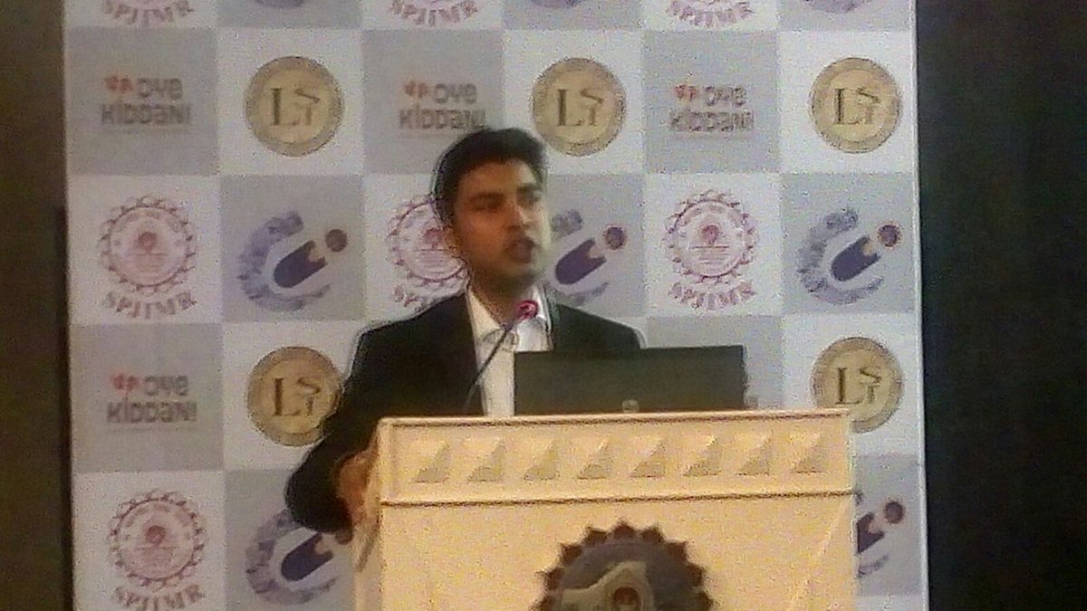 SPJIMR's tweet photo. Devesh Chawla of Chatur Ideas on ' Importance of thinking big' #StartupIndia #SPJIMR #LST https://t.co/Nzrn8WnpeD