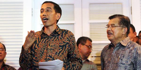 fajaronline's tweet image. #KamiTidakTakut, Jokowi - JK Bangga Keberanian Rakyat Indonesia -  fajaronline.com/2016/01/16/kam…