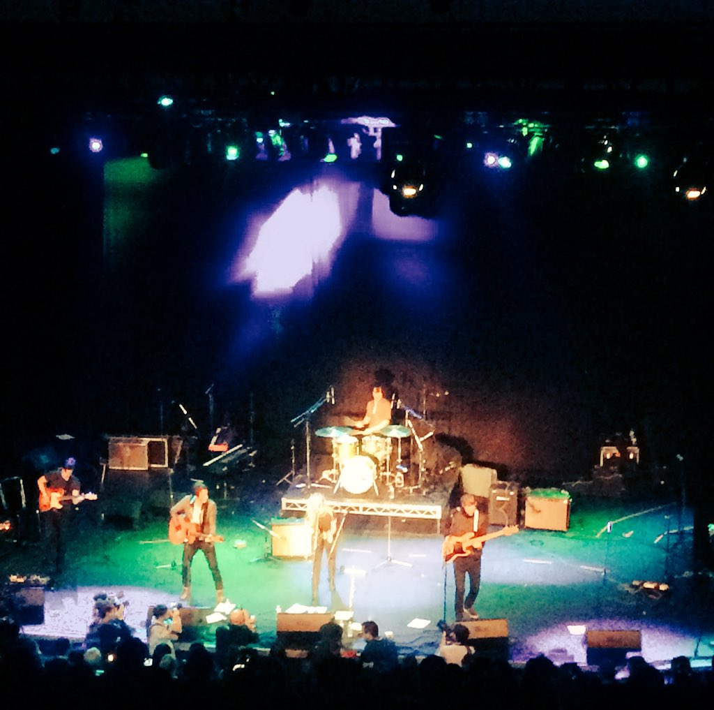 Amazing! <a href="/SingitFwd/">#singitfwd</a> <a href="/the_sjma/">The SJMA</a> <a href="/VogueTheatre/">Vogue Theatre</a> <a href="/heyoceanband/">Hey Ocean!</a> #SingItFwdFinale w/<a href="/gavindew/">Gavin Dew</a> #livemusic #musicchangeslives