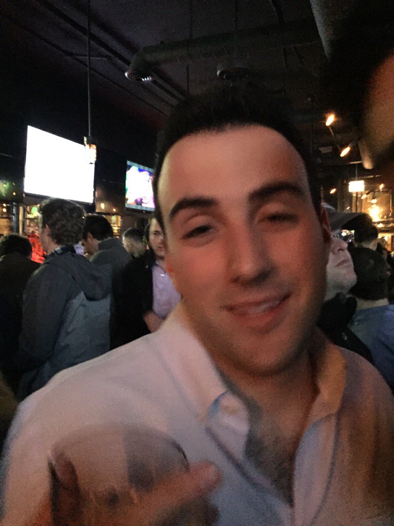 jwarr131's tweet photo. Hi! My name is Ben P. I bank sometimes. Hope you all have a great night at the soc #LASocial #upshow https://t.co/ovi7VPCn2C
