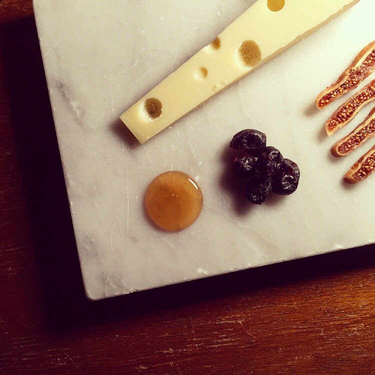 whiskyandale's tweet image. Currently serving Appenzeller black label, St Gallen, Switzerland #cheese thanks to @SpringStCheese !