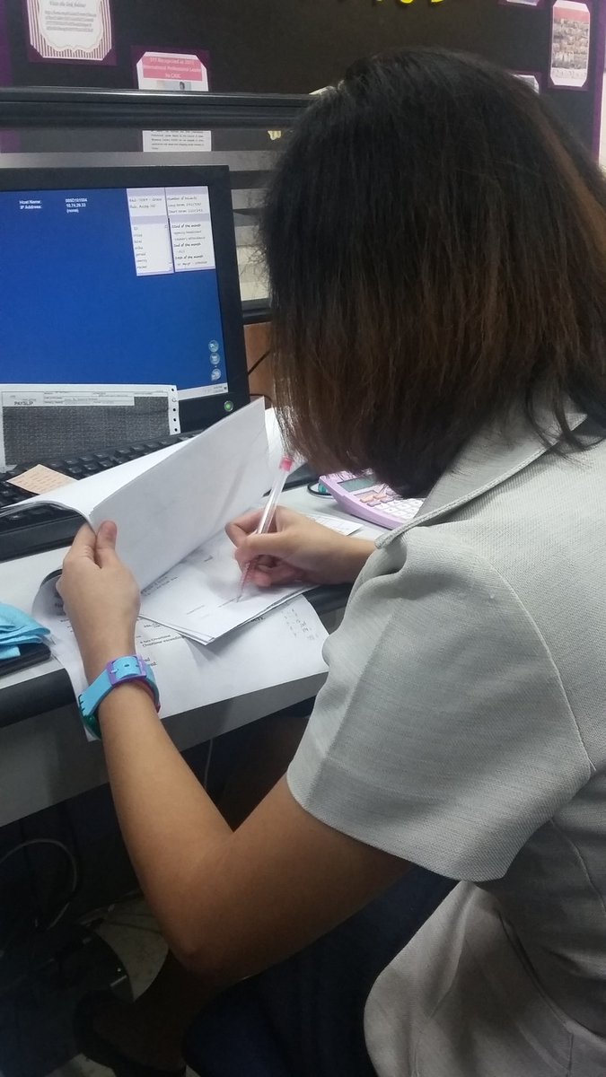 genlorica's tweet photo. Ang sipag naman @mschina27 . Haha. #uwinatayoplease https://t.co/jS8TEIYXdq