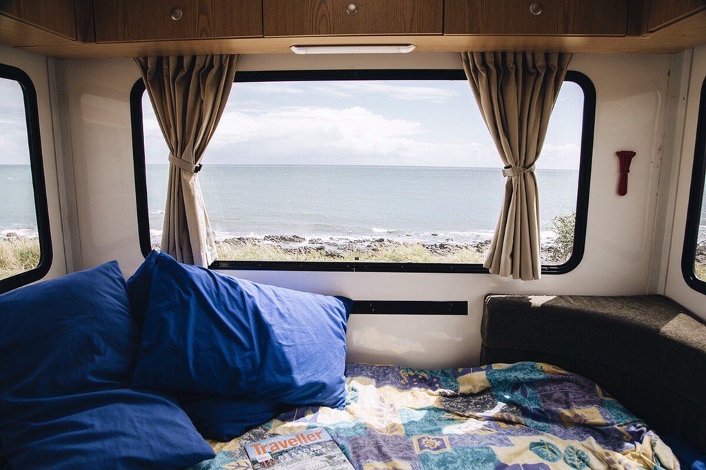 KristaEppelstun's tweet photo. This is what it's all about :) #vanlife @apollomitorhomeholidays #apollocamper #thisisqueensland @celeste_writes https://t.co/43aX2rN2Ws