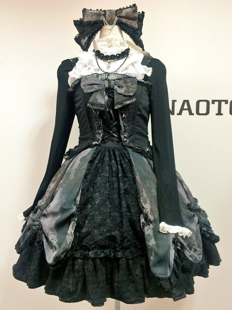 h.naoto  FRILL ダークベリーワンピース