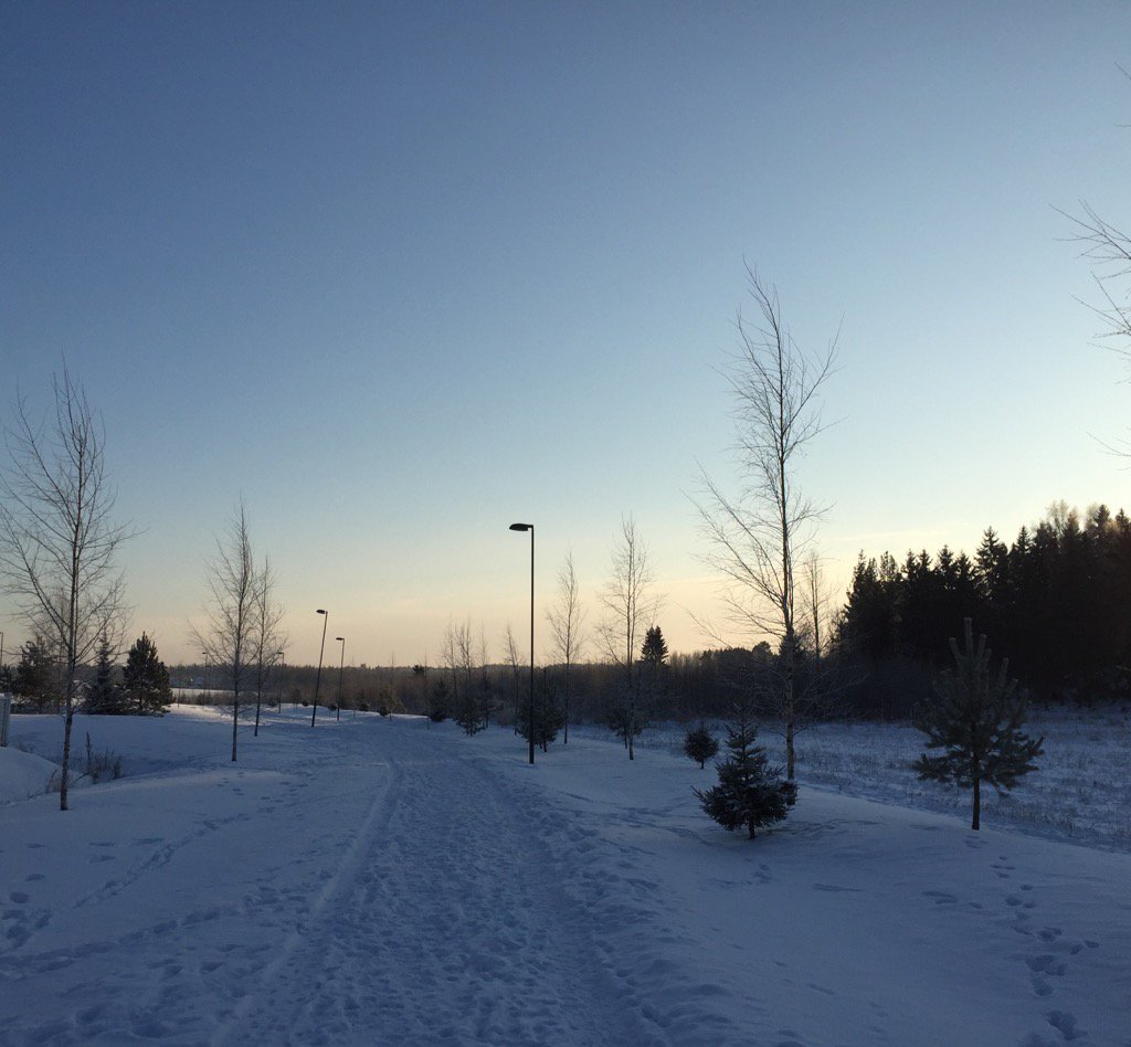 JariHautamki's tweet photo. Upeaa talvipäivää, -16 ja pakkaspäivän aurinkoa😀 #Tuusula #Lahela https://t.co/sPwYSVfrq2