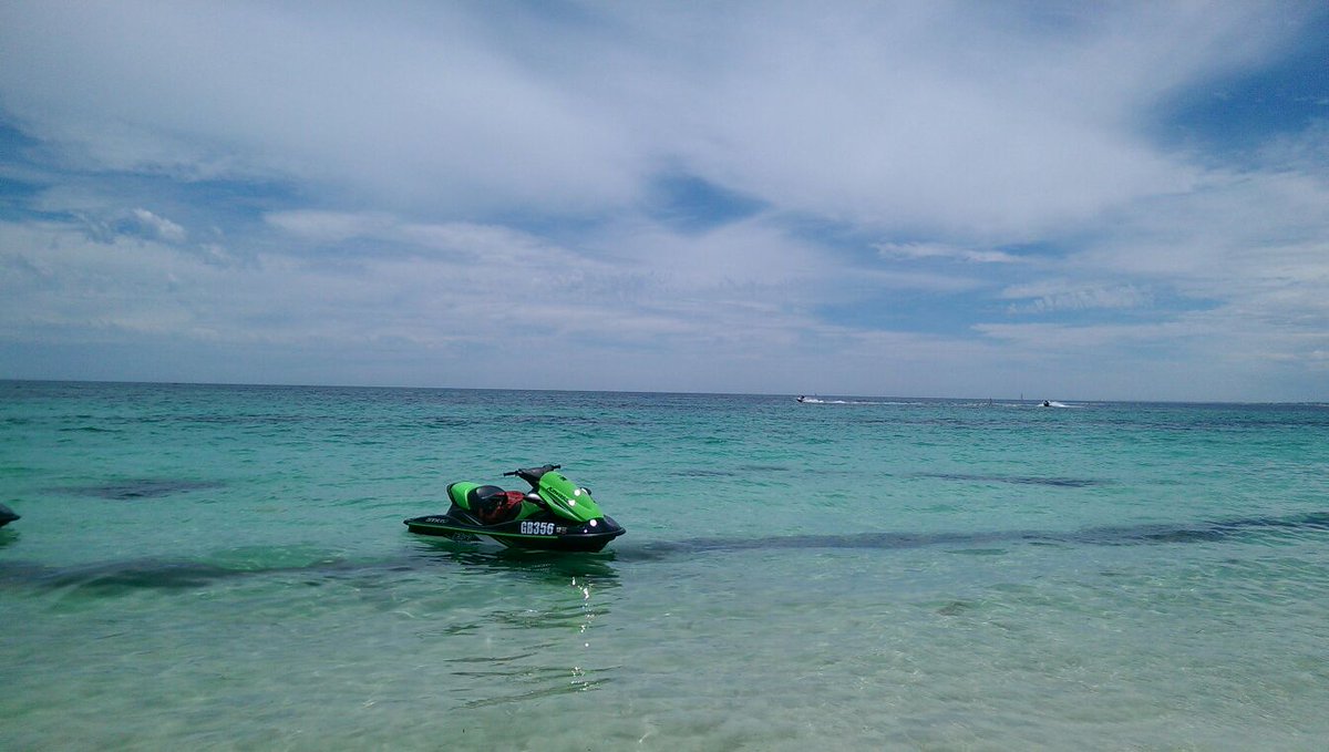 HuntBreno's tweet photo. Great day out.. Perth beaches never disappoint.. https://t.co/wob3DKlu9b