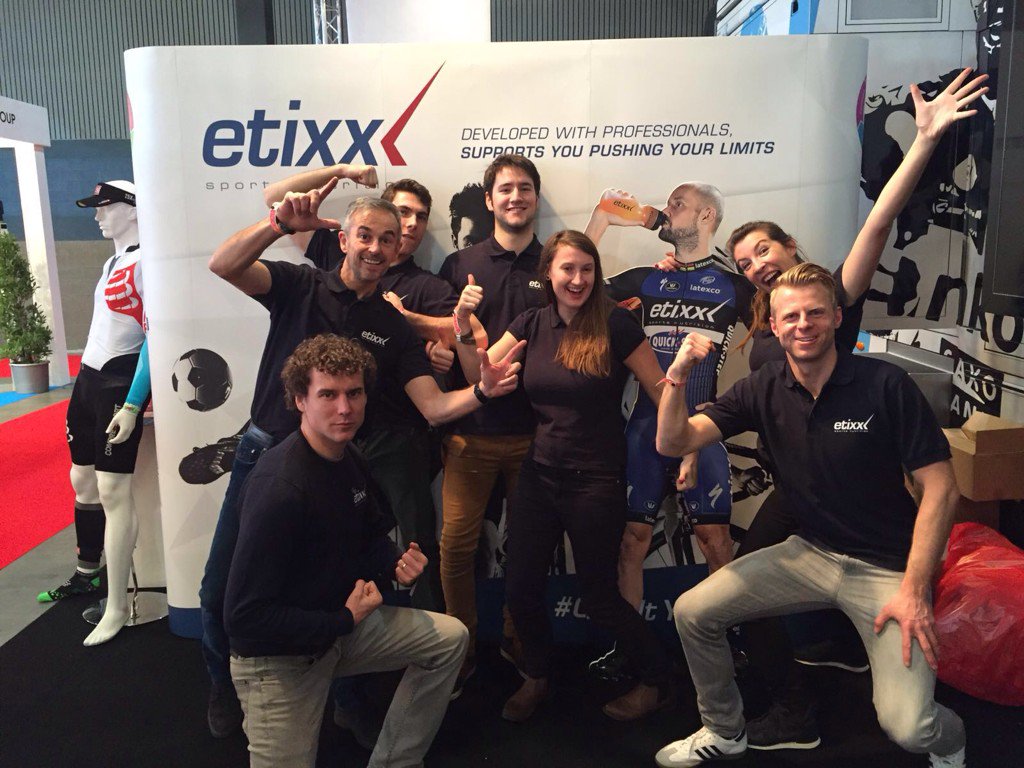 EtixxBENELUX's tweet photo. Dag2 @Velofollies! Om 16h signeersessie met @Etixx_QuickStep! @EtixxBENELUX verwacht jullie. #hal6 #stand632 https://t.co/ZtetVLDGab