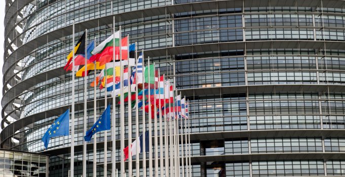 BiznessReporter's tweet photo. Internal Market Committee gives nod to first-ever EU-wide cyber security r https://t.co/2UBTEeggIX #europeanunion https://t.co/RLXnF0AKlw