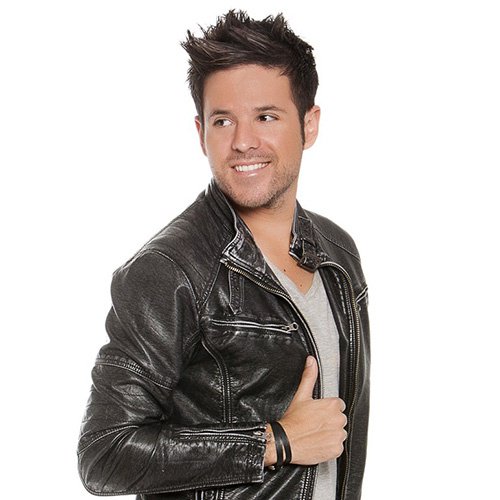 Los40's tweet photo. .@PabloLopezMusic es el nuevo #1 de 40 con TU ENEMIGO, a dúo con @juanes 
Què gran canción! 
#Del40al1CocaCola https://t.co/p3bmwk5bIj