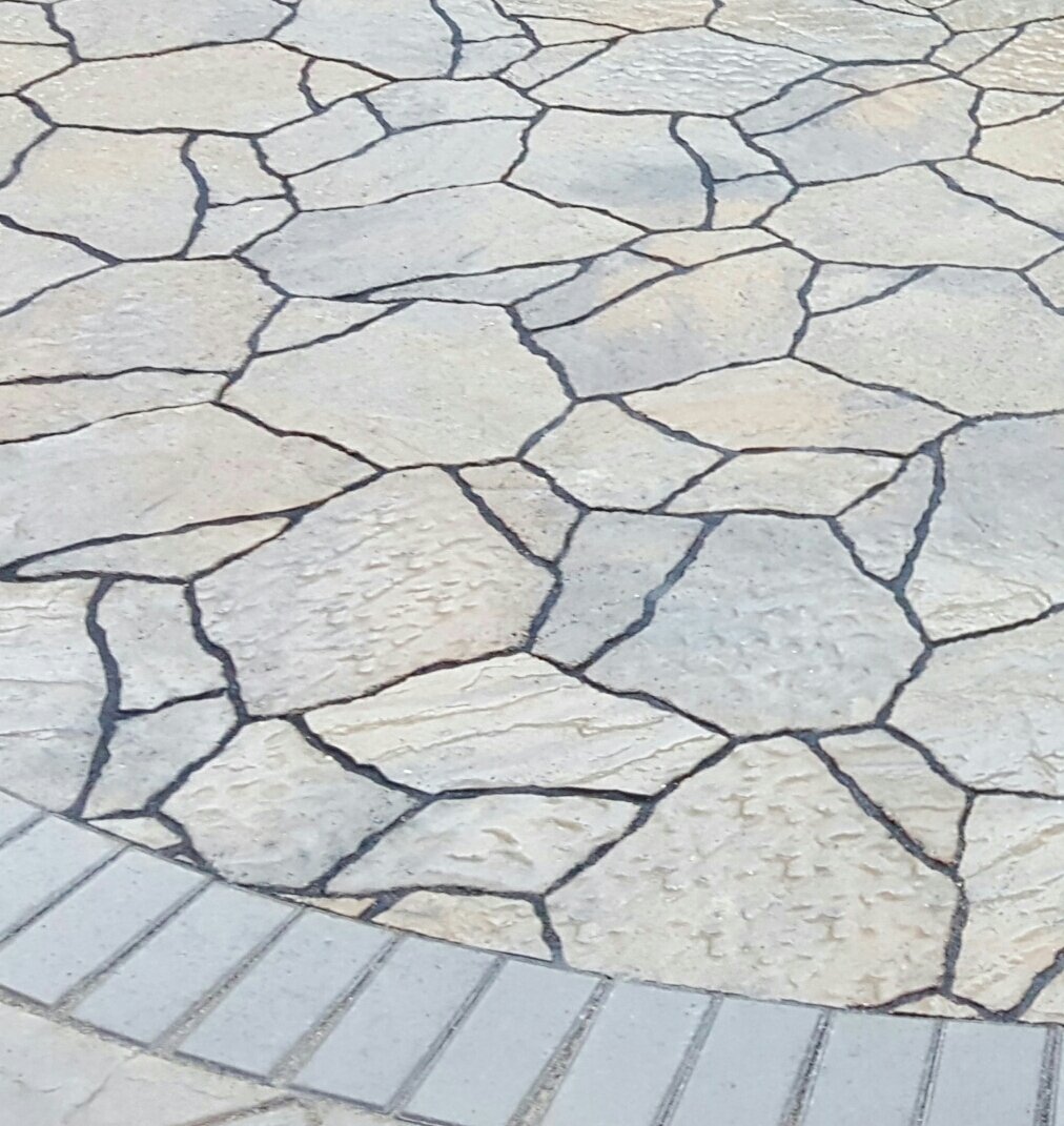 Tried something new today "Black Diamond" color polymeric sand by <a href="/AllianceGator/">Alliance Gator</a> inside the joints of these pavers.