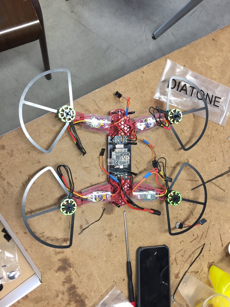 droneslab tweet media