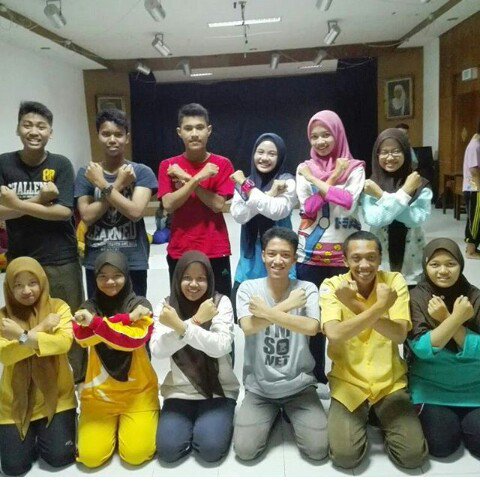 Pengurus Baru Teater Extra 2016/2017. "Jaga lilinmu jangan sampai redup." #salamsenibudaya