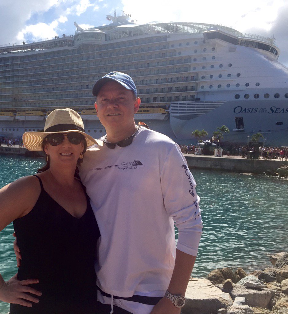 AliciaWMatthews's tweet photo. Off the ship #RoyalCaribbean #OasisOfTheSeas #7DaysOfFun #Matt&Alicia2016 @MWmatthew2 https://t.co/mgOuhElvu6