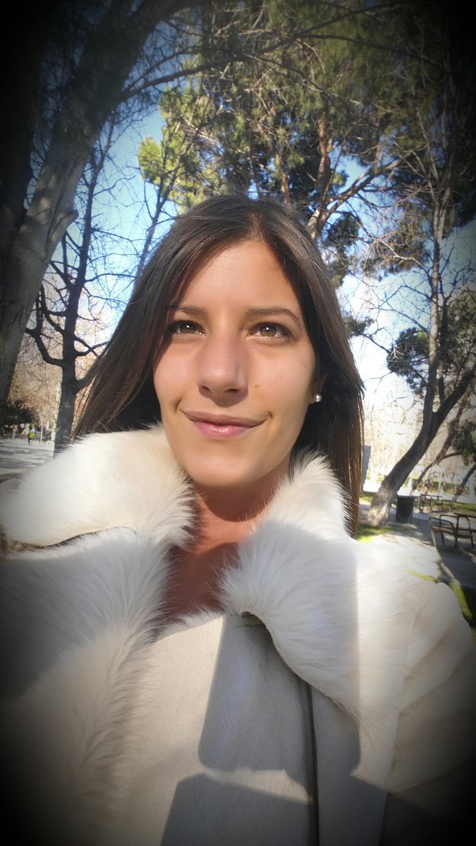 fatimafares's tweet photo. Mi meta ahora es llegar a ser tan maravillosa como Ron cree que soy #listónmuyalto #mascota #incondional #perro https://t.co/BLB6yxyfZS