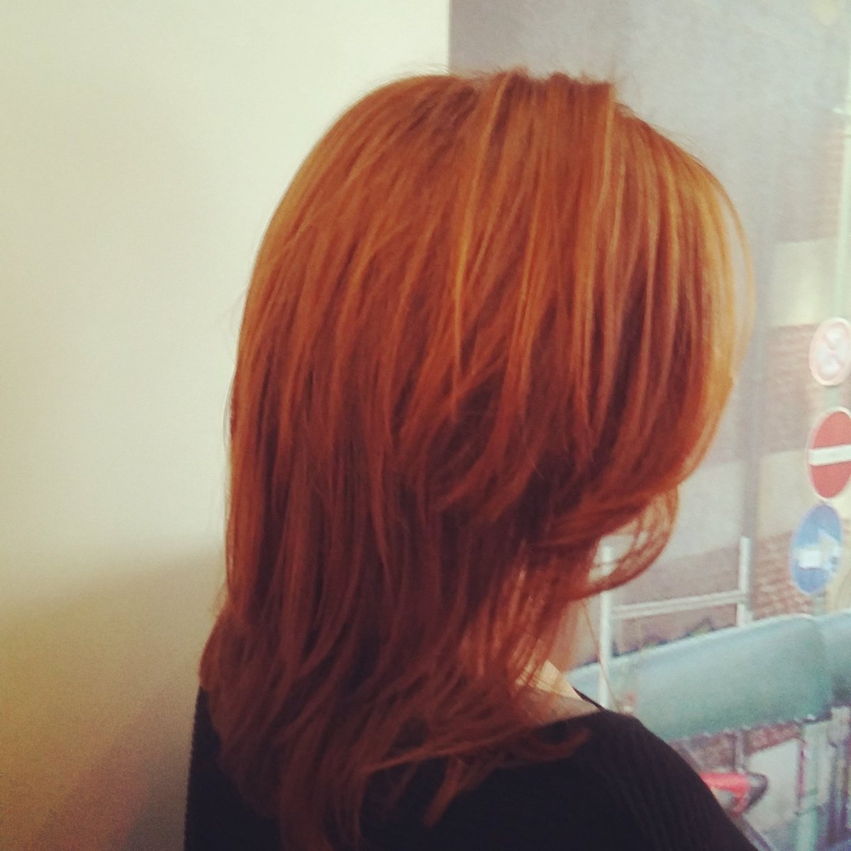 Acabant #colors que enamoren de #chromatics sempre amb <a href="/redkenspain/">Redken Spain</a> Tornem dilluns a les 15h.