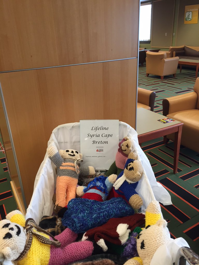 CBU_library's tweet image. Our knitters are eager beavers &amp;amp; have already started! At this rate they will need 2 change the name to #50000tuques