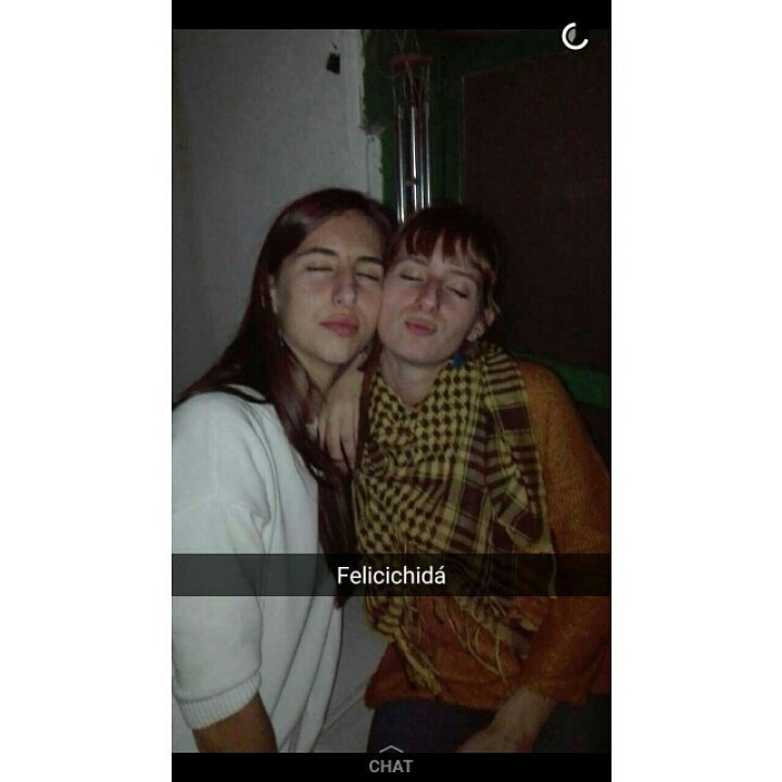 celiaamart's tweet photo. 🎉☀🌙🚬💃🎶🍻🍻 #LaGuaridaCambiaPersonas @javikilucas @paula_miguelez @loretomargar @lourdes2306 @Alicia_hr15 https://t.co/voVmrXgtKY