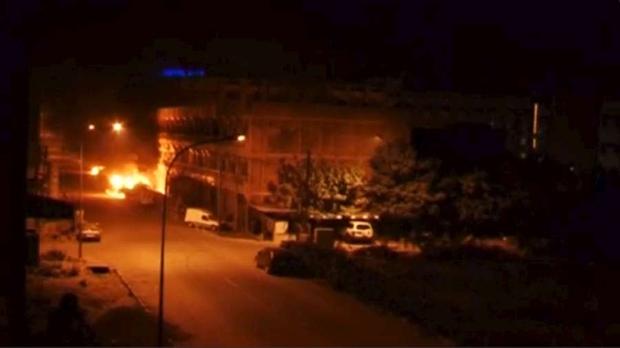 COPE's tweet photo. Últimos datos oficiales hablan de 26 muertos y 56 heridos en atentado en hotel
Burkina Faso https://t.co/nAPvkaZZfi https://t.co/S7KOgCc9hw