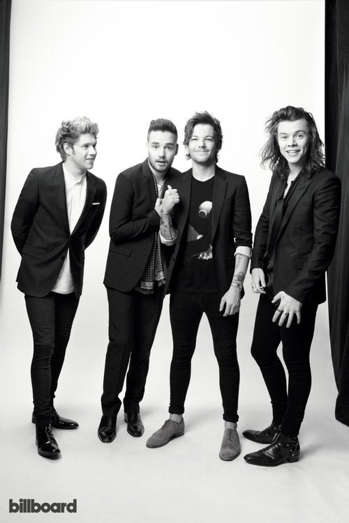 louist28x's tweet photo. #Directioners
#Fandom2015Directioners
#OneDBestFans2016
#OneDirection https://t.co/8zqEDuctSz