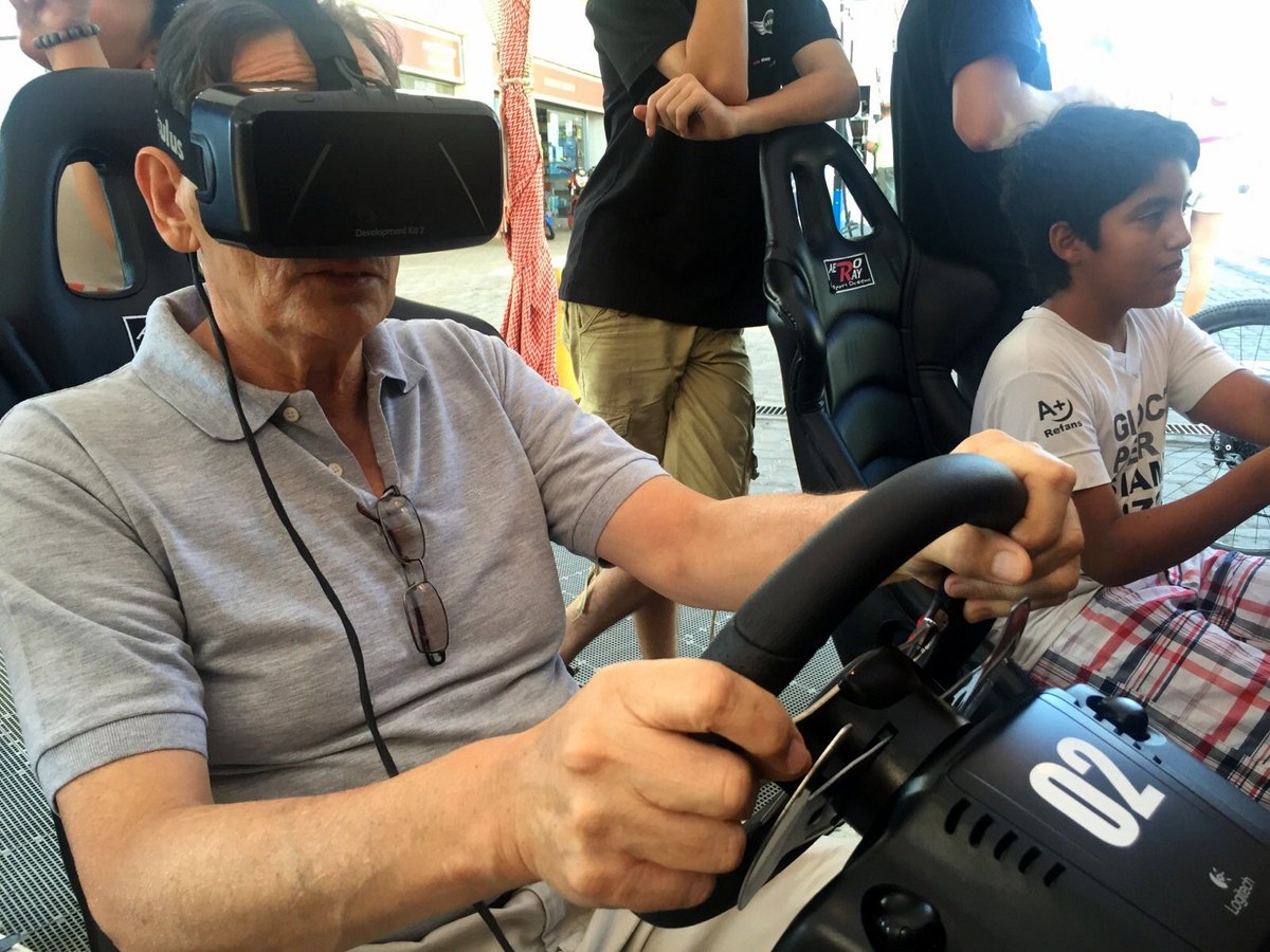 AxionXraidTeam's tweet image. Hacé como ellos y vení a jugar con el simulador 4D del #AxionXRaidTeam en la AXION de Av. Sabin 476, Rosario.